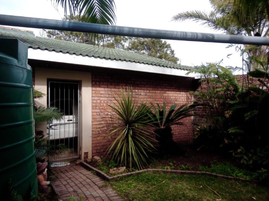 4 Bedroom Property for Sale in C Place Eastern Cape